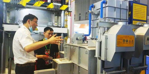 萬(wàn)豐科技攜多款重磅產(chǎn)品亮相，以軟件開(kāi)發(fā)驅(qū)動(dòng)鑄造智能裝備新篇章